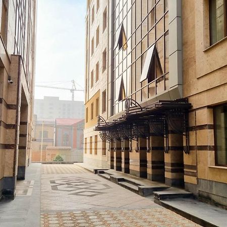 Olympavan Hotel Erivan Dış mekan fotoğraf