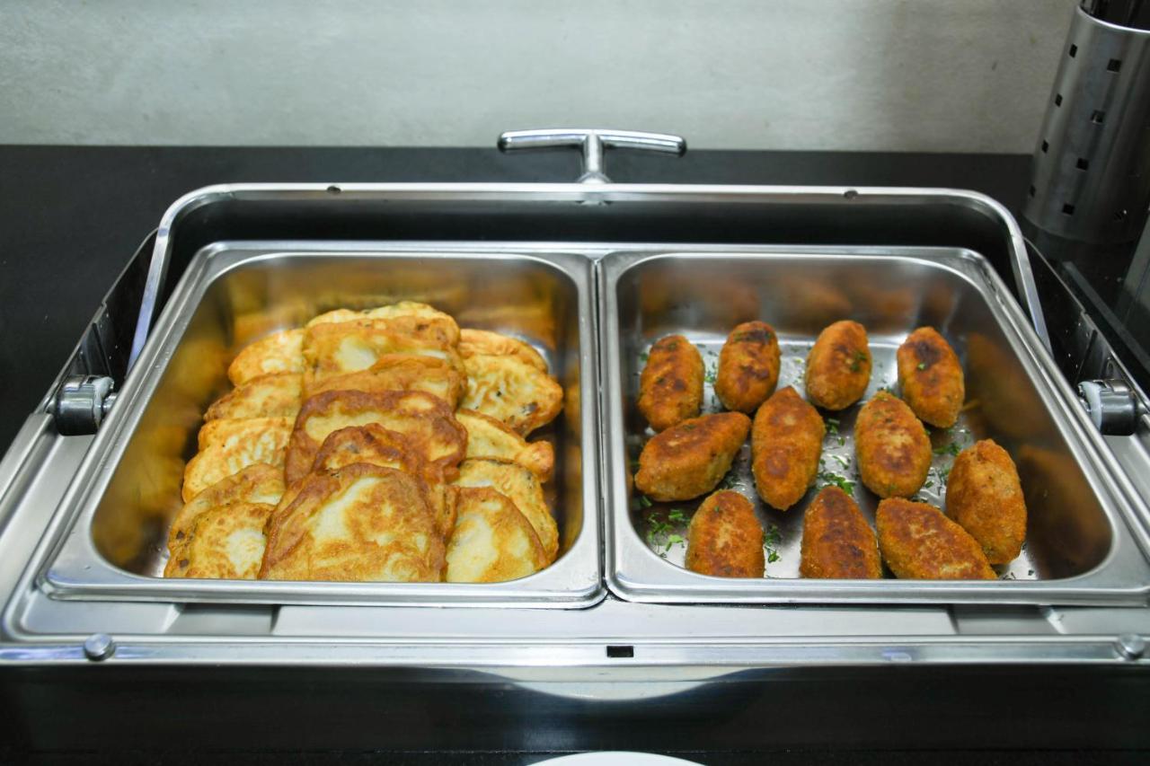 Olympavan Hotel Erivan Dış mekan fotoğraf