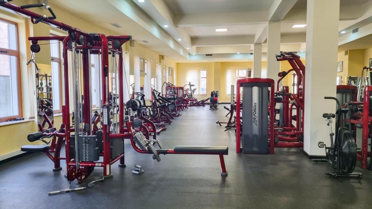 Olympavan Hotel Erivan Dış mekan fotoğraf