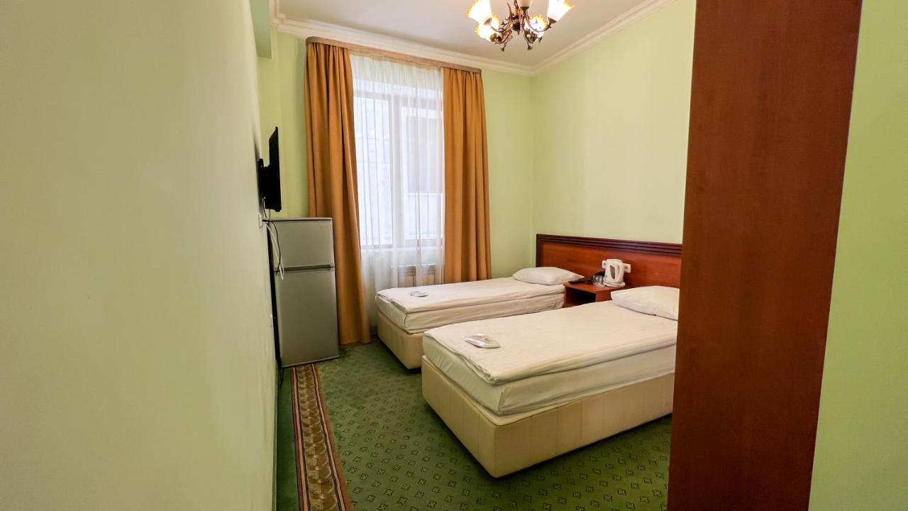 Olympavan Hotel Erivan Dış mekan fotoğraf